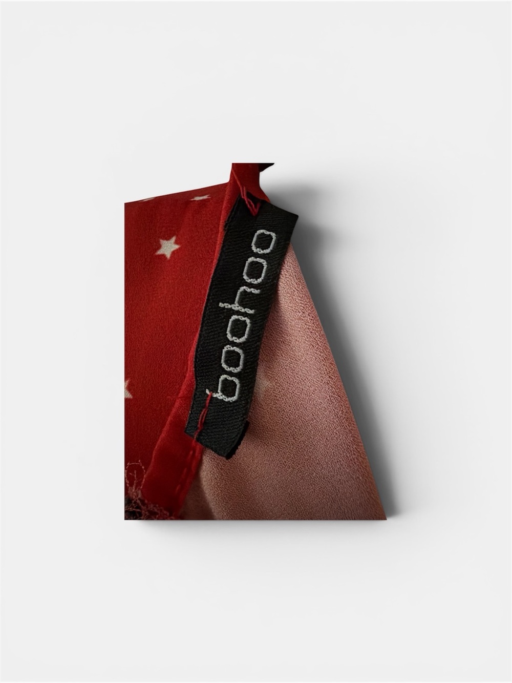 Boohoo Red Star Ruffle-Back Blouse - Picture 4 of 5
